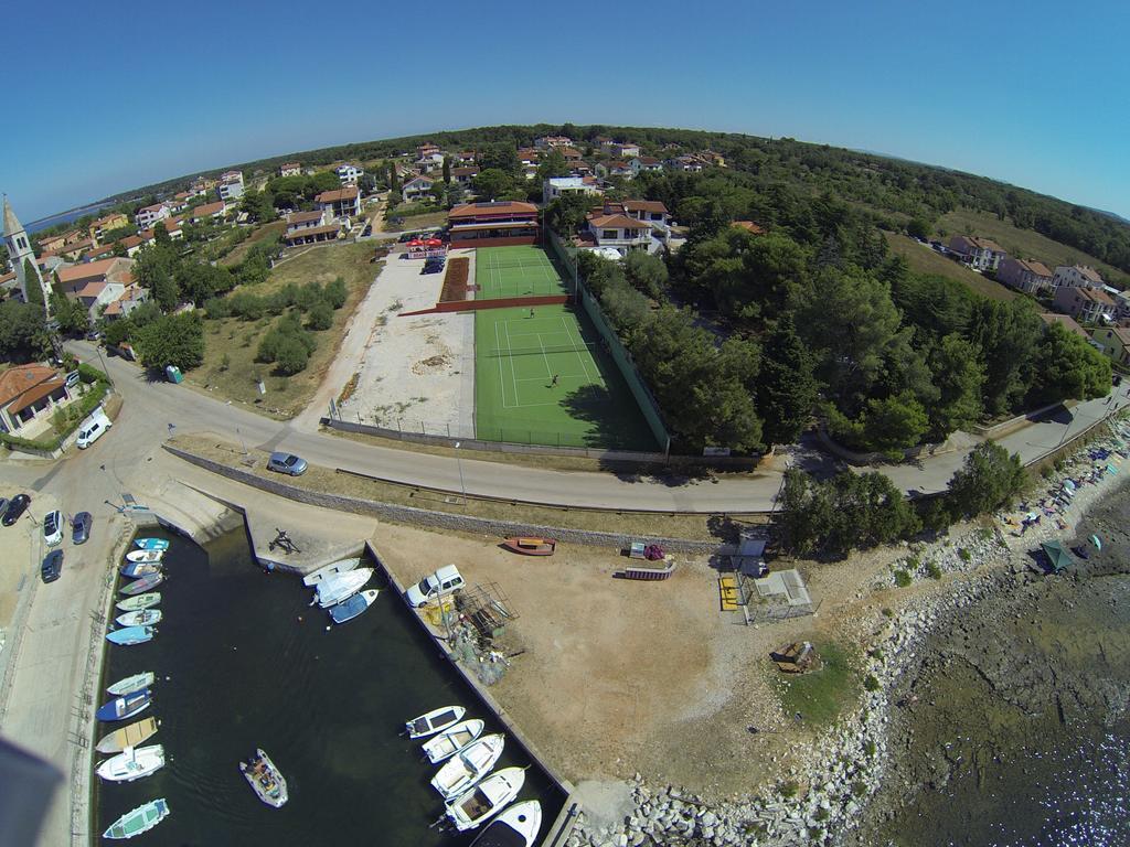 Villa Egida Capris Lovrečica Exterior foto